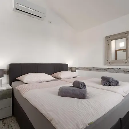 Willa Emely Gradina (Vrsar)